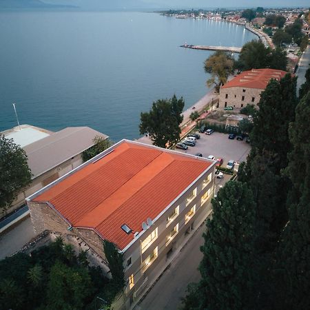 Amario Suites Hotel 아이기오 외부 사진