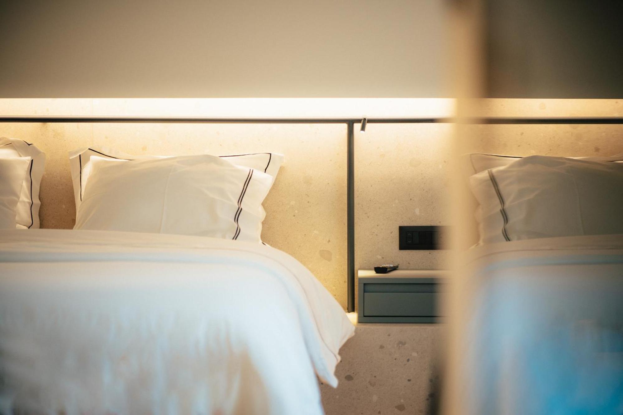 Amario Suites Hotel 아이기오 외부 사진