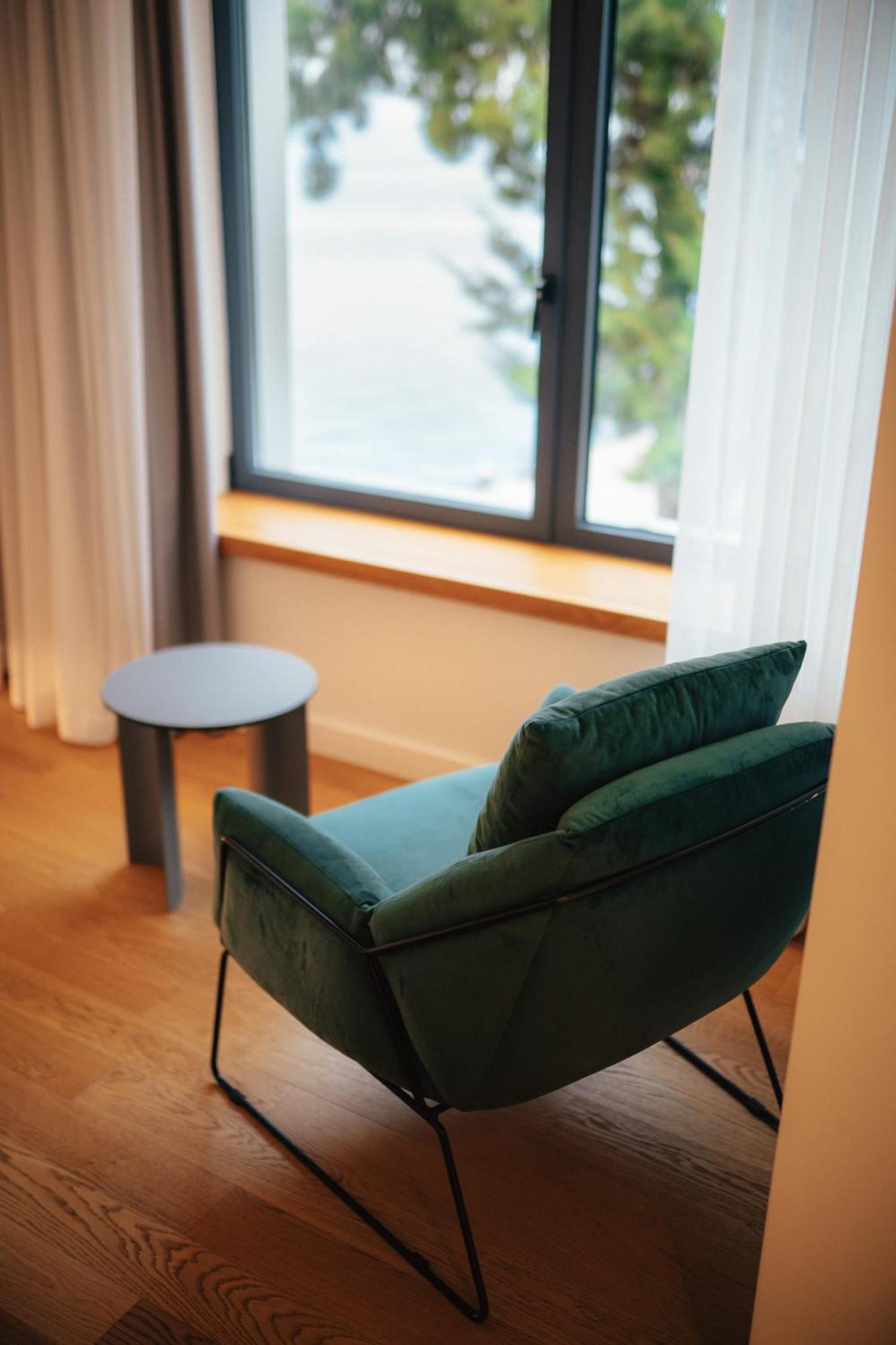 Amario Suites Hotel 아이기오 외부 사진