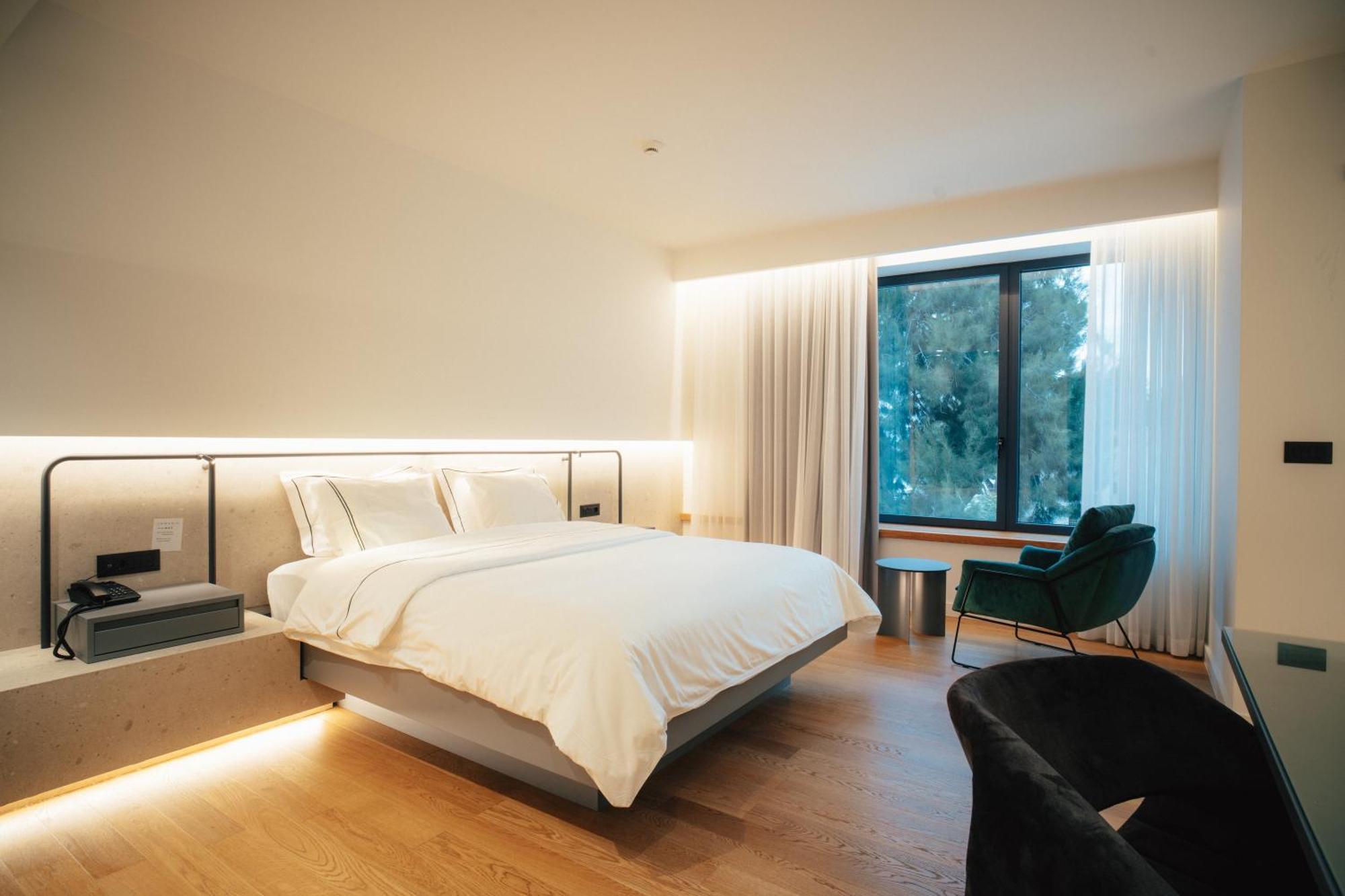 Amario Suites Hotel 아이기오 외부 사진