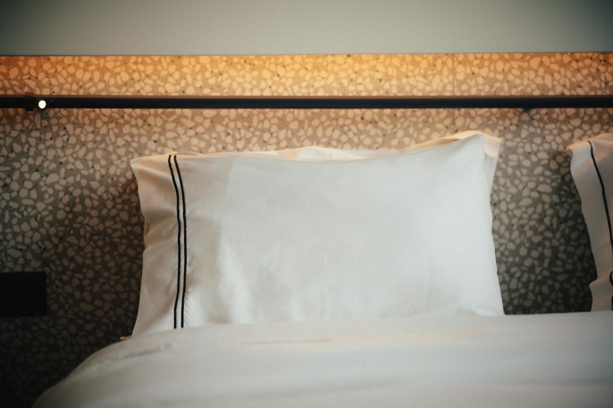 Amario Suites Hotel 아이기오 외부 사진