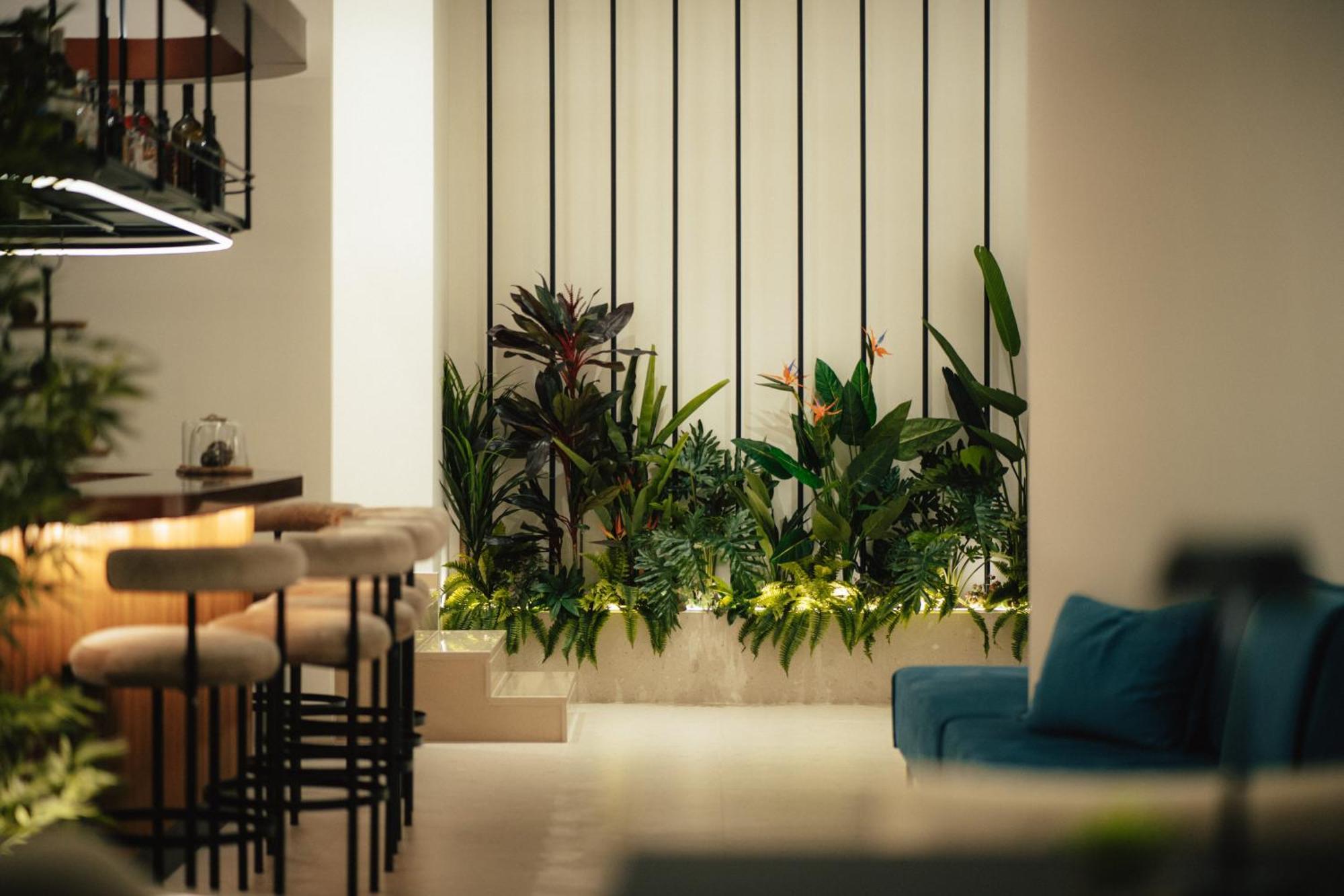 Amario Suites Hotel 아이기오 외부 사진