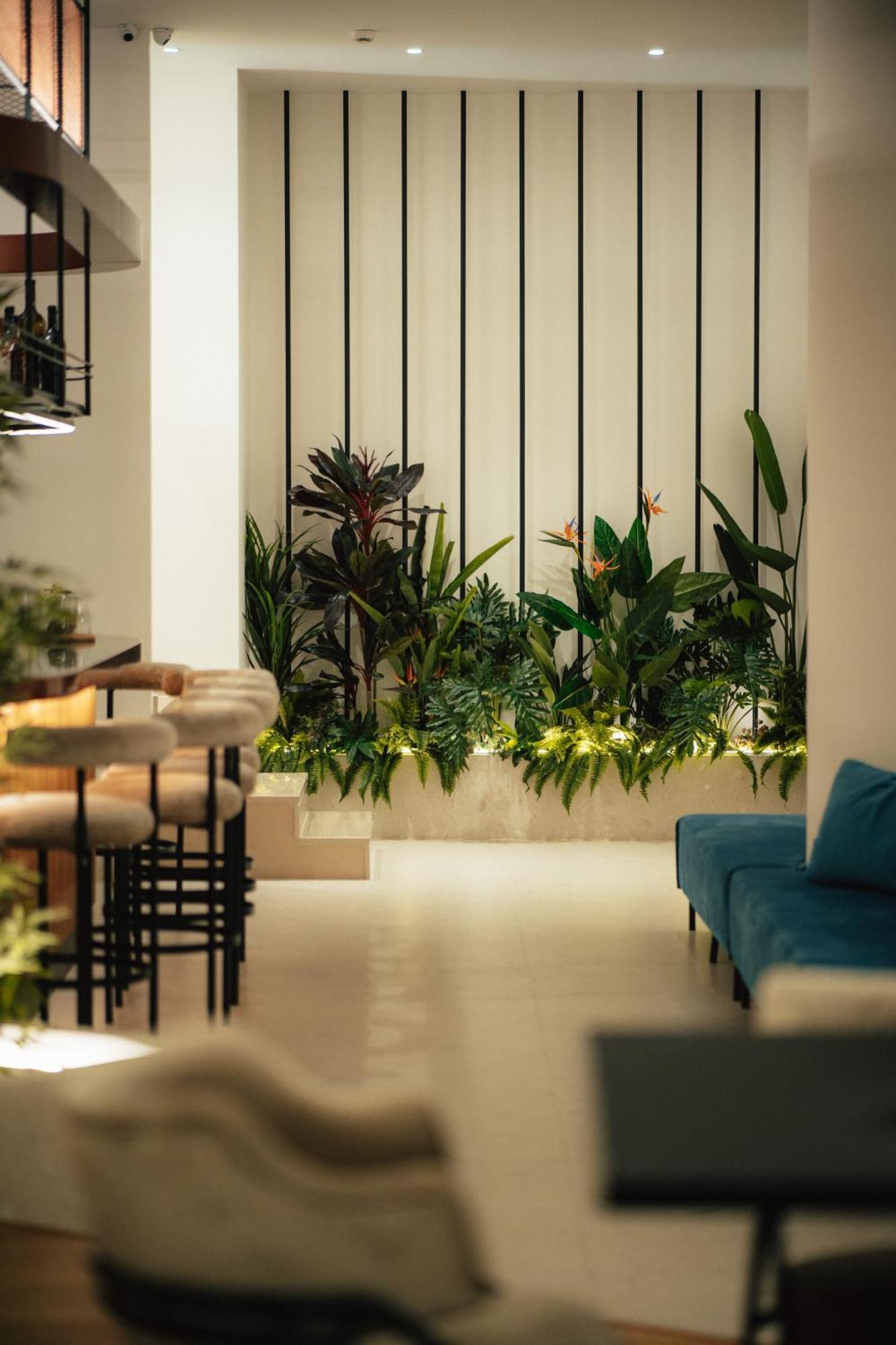 Amario Suites Hotel 아이기오 외부 사진