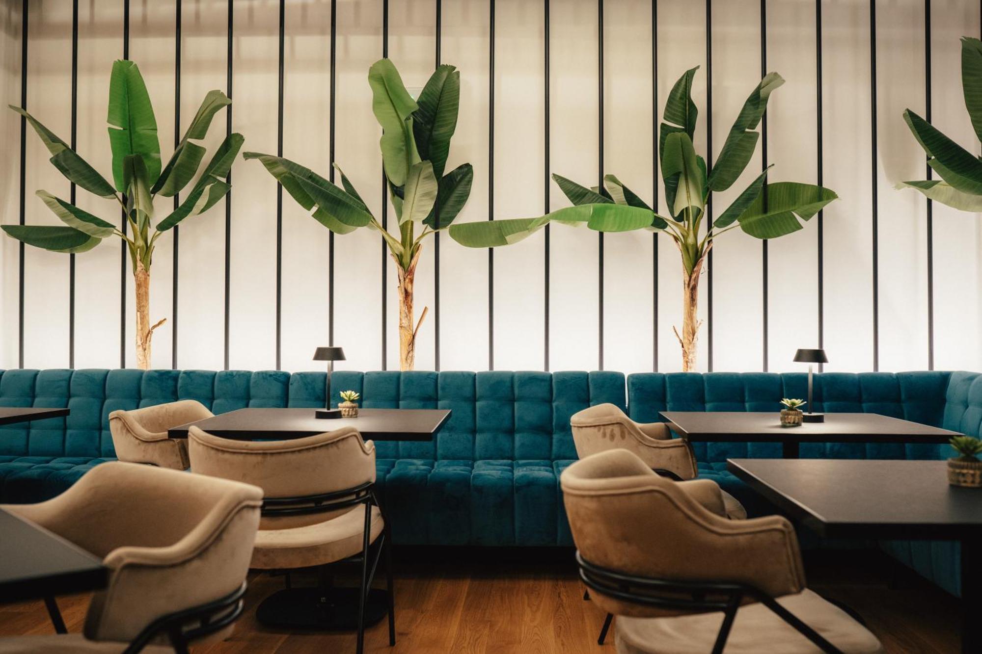 Amario Suites Hotel 아이기오 외부 사진