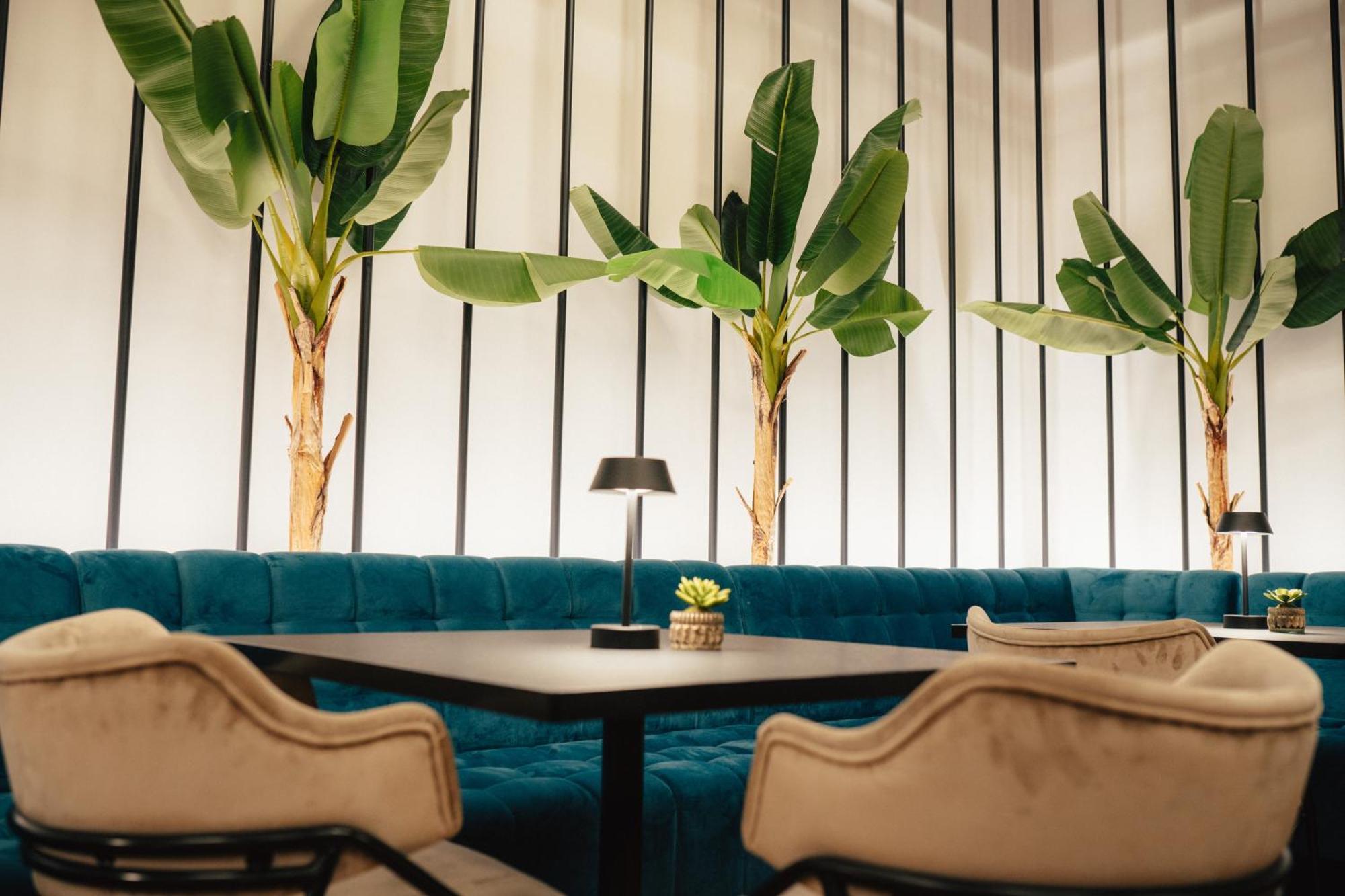 Amario Suites Hotel 아이기오 외부 사진
