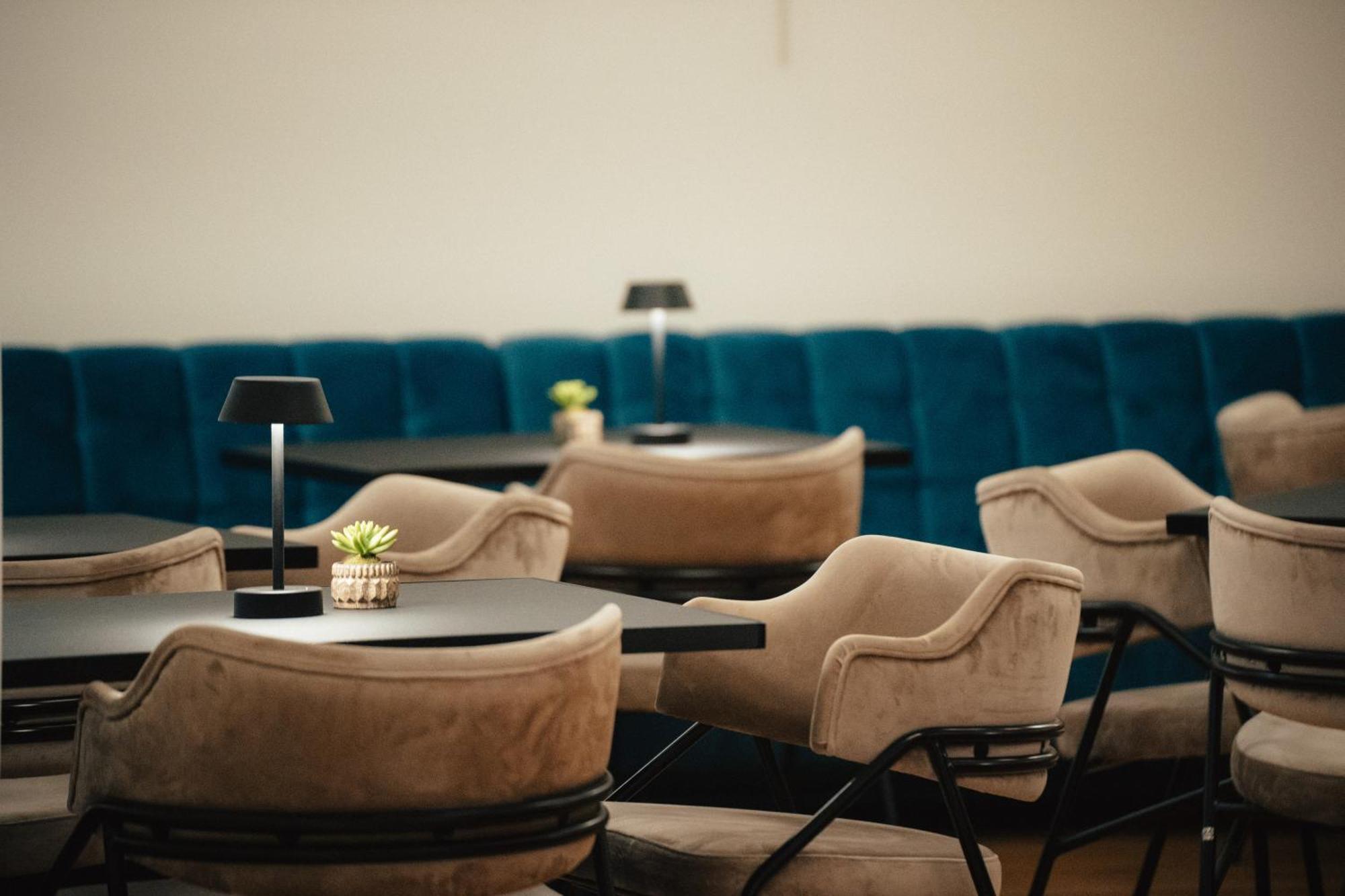 Amario Suites Hotel 아이기오 외부 사진