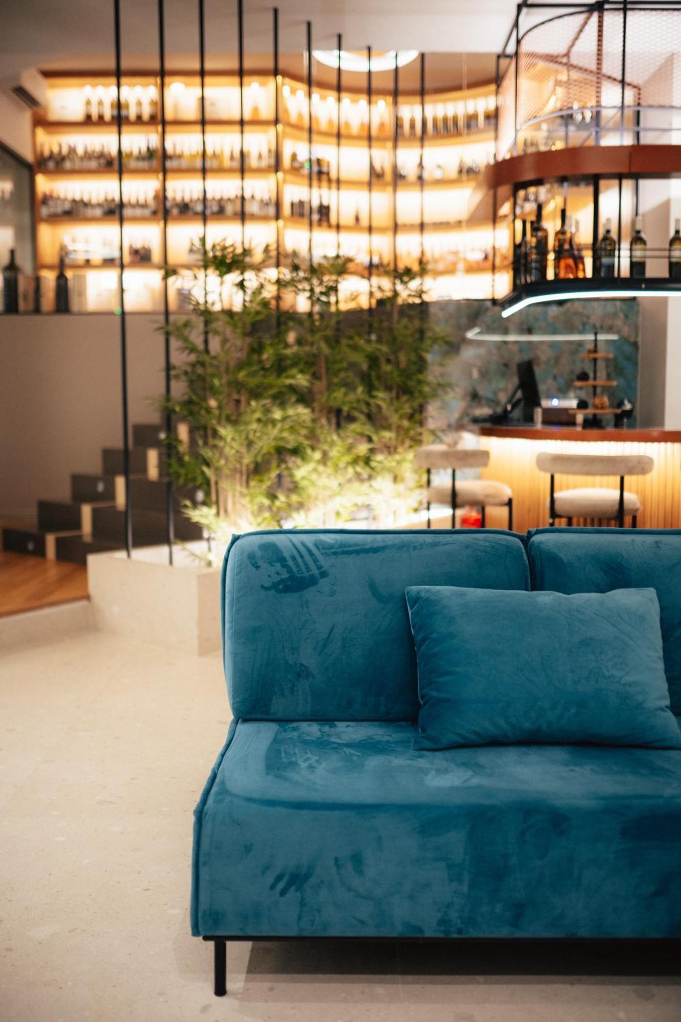 Amario Suites Hotel 아이기오 외부 사진